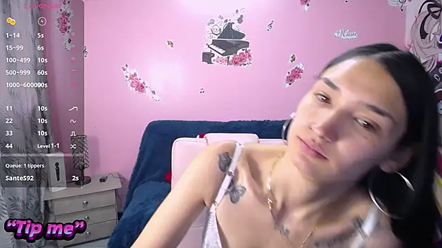 Snapshot of Sofii_cutee chatting on January 25, 12:26 pm Sofii cutee online show from January 25, 12:26 pm