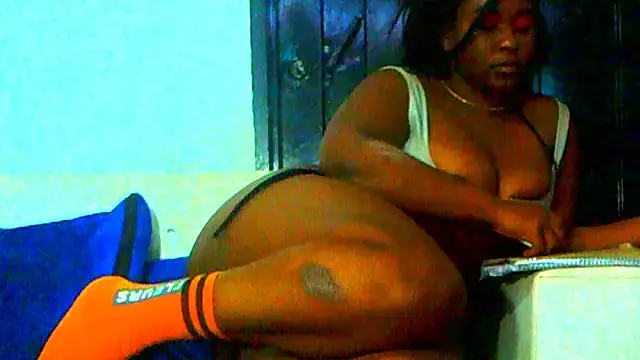 Snapshot of _GENEXYS_ chatting on February 26, 11:30 am GENEXYS online show from February 26, 11:30 am