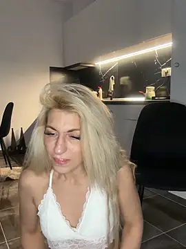 Snapshot of BabyBell69 chatting on March 12, 8:41 pm BabyBell69 online show from March 12, 8:41 pm