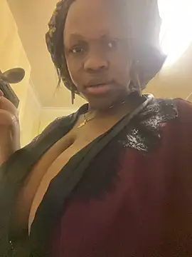 Boneca25 online show from February 15, 9:37 pm