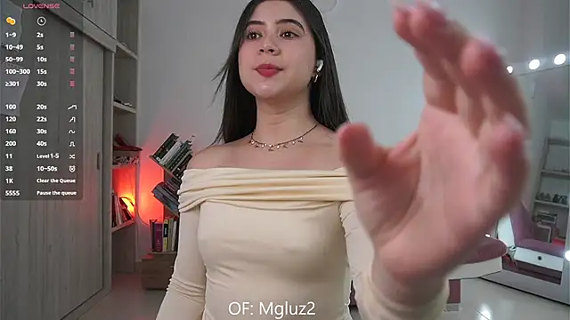 Megancute2  online show from November 9, 7:34 pm