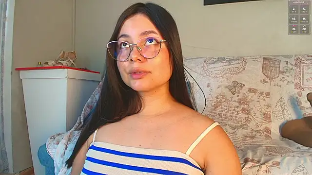 Snapshot of evaa_greey chatting on March 20, 8:03 pm evaa greey online show from March 20, 8:03 pm