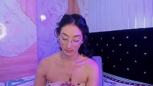 Snapshot of vicky__skinny_1 chatting on July 2, 3:23 am vicky skinny 1 online show from July 2, 3:23 am