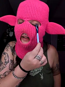 Snapshot of goblingirl888 chatting on September 13, 6:35 am goblingirl888 online show from September 13, 6:35 am