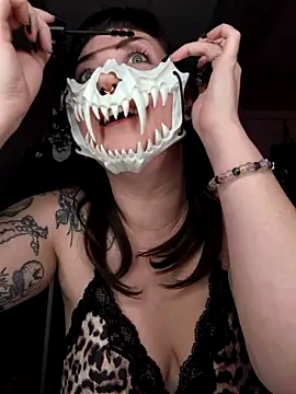 Snapshot of goblingirl888 chatting on November 6, 6:47 am goblingirl888 online show from November 6, 6:47 am