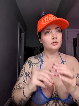 Snapshot of goblingirl888 chatting on March 20, 9:41 pm goblingirl888 online show from March 20, 9:41 pm