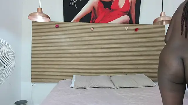 Dakkota Fox online show from November 15, 9:00 pm