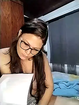 Vale Saenzz online show from January 29, 1:07 pm