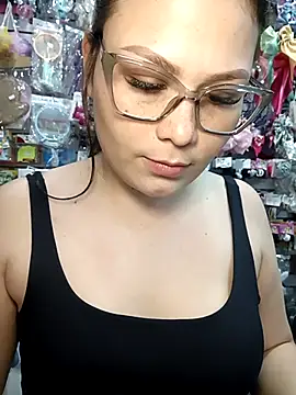 Vale Saenzz online show from October 9, 6:28 pm