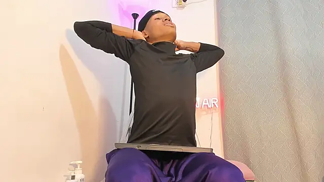 viankaa miller online show from September 22, 2:57 am