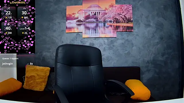 luke eddisonn online show from February 19, 7:28 am