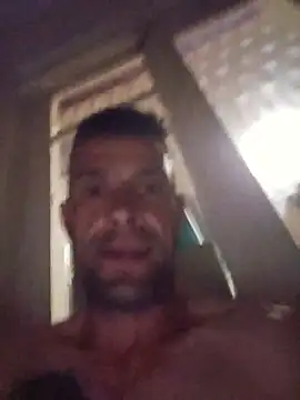 Snapshot of Schkodnik chatting on June 21, 9:28 pm Schkodnik online show from June 21, 9:28 pm