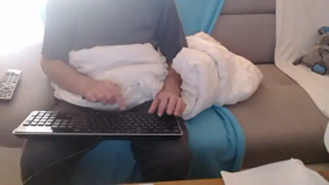 Snapshot of joachimheiss chatting on March 10, 9:58 am joachimheiss online show from March 10, 9:58 am