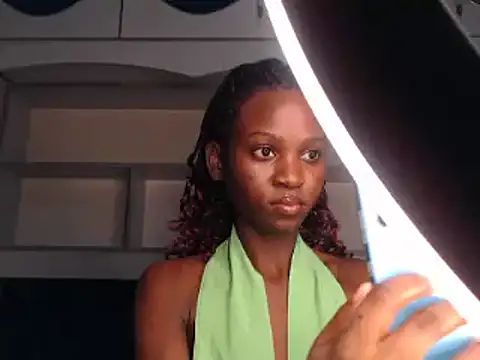 Snapshot of YoungDiva69 chatting on March 22, 8:04 pm YoungDiva69 online show from March 22, 8:04 pm