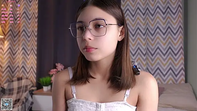 DarelleFare online show from October 9, 11:19 am