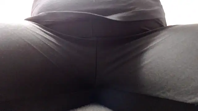 Snapshot of Wetandnaughtyxx chatting on February 14, 10:23 am Wetandnaughtyxx online show from February 14, 10:23 am