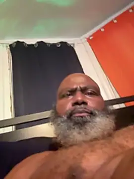 shavez5888 online show from August 4, 6:38 am
