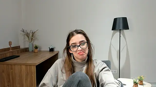 WhitneyCruise online show from January 29, 7:46 am