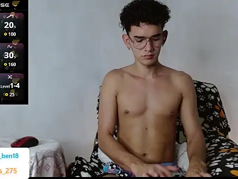 Snapshot of Bennie__1 chatting on November 28, 12:02 am Bennie 1 online show from November 28, 12:02 am