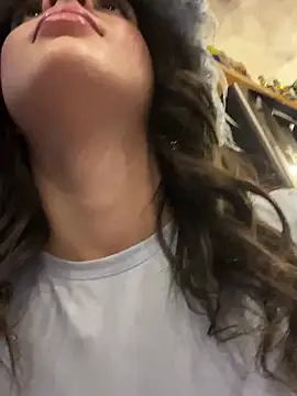 JullieBoo online show from February 9, 4:04 am
