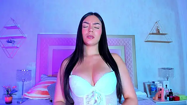 ElhaThomson online show from March 19, 8:32 pm