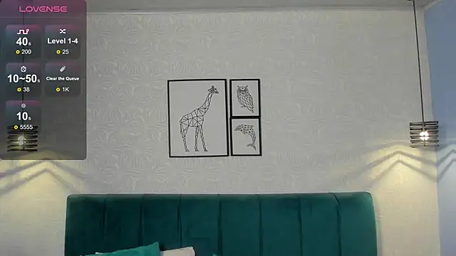 ninna curly online show from October 10, 9:47 pm