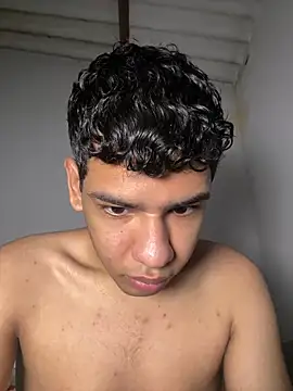 Snapshot of Santiago-Thompson chatting on October 17, 8:00 pm Santiago-Thompson online show from October 17, 8:00 pm