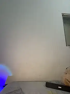 Santiago-Thompson online show from November 17, 10:48 pm