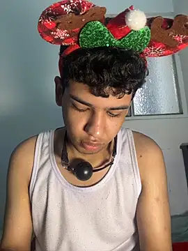 Santiago-Thompson online show from November 30, 7:40 pm