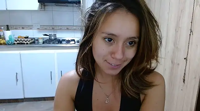 venus11 online show from February 25, 5:47 pm