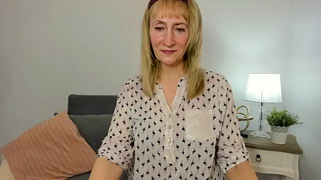 MargaretMilf69 online show from February 28, 4:31 pm