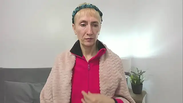 Snapshot of MargaretMilf69 chatting on October 14, 3:24 pm MargaretMilf69 online show from October 14, 3:24 pm