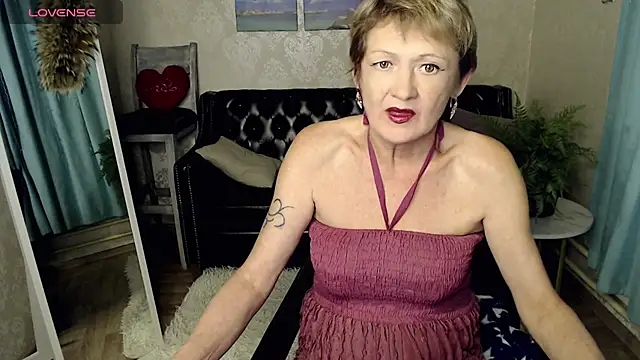 SexyGrandma  online show from October 17, 4:20 pm