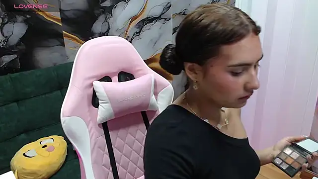 emily fox 3 online show from September 20, 3:51 am