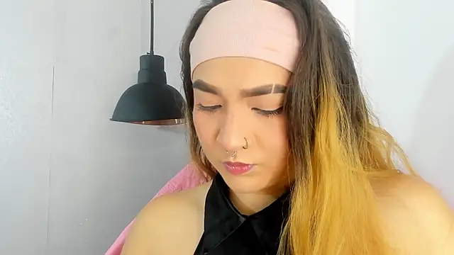 Shanntal  online show from October 17, 2:19 pm