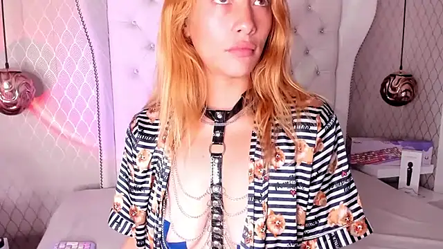 Snapshot of zoe_taylorr1 chatting on March 14, 7:15 am zoe taylorr1 online show from March 14, 7:15 am