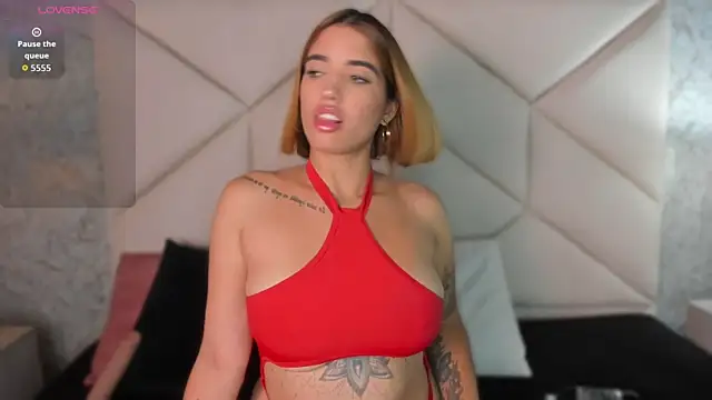 Hanna Vasquez online show from July 29, 8:07 pm
