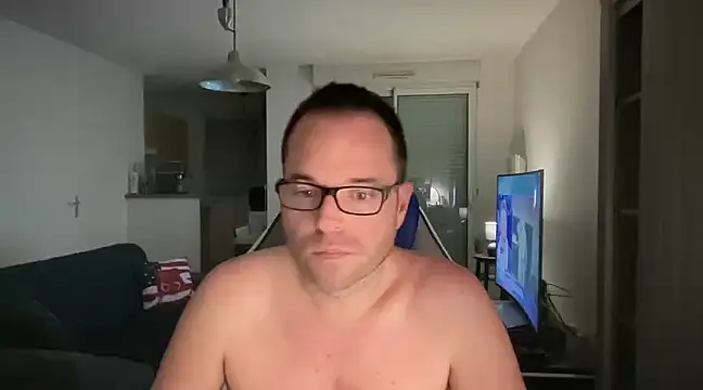 Snapshot of Funnyjul31 chatting on January 27, 7:03 pm Funnyjul31 online show from January 27, 7:03 pm