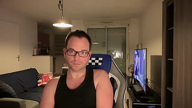 Snapshot of Funnyjul31 chatting on February 3, 5:56 pm Funnyjul31 online show from February 3, 5:56 pm