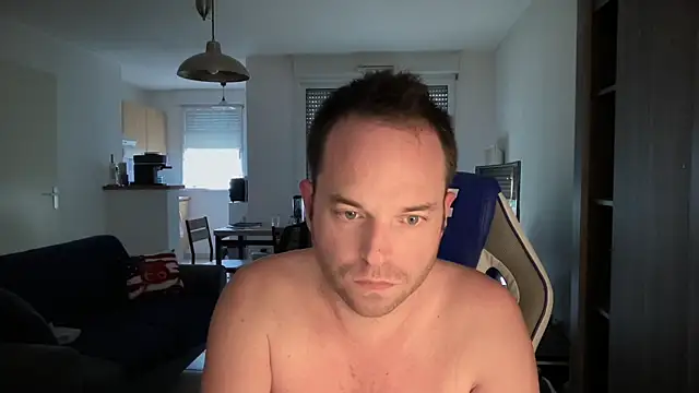 Snapshot of Funnyjul31 chatting on February 12, 4:33 pm Funnyjul31 online show from February 12, 4:33 pm