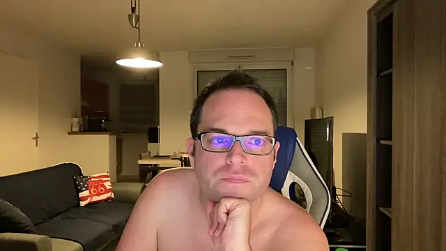 Snapshot of Funnyjul31 chatting on February 14, 7:12 pm Funnyjul31 online show from February 14, 7:12 pm