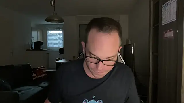 Snapshot of Funnyjul31 chatting on March 8, 4:06 pm Funnyjul31 online show from March 8, 4:06 pm