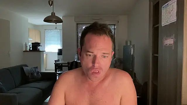 Snapshot of Funnyjul31 chatting on September 9, 3:44 pm Funnyjul31 online show from September 9, 3:44 pm