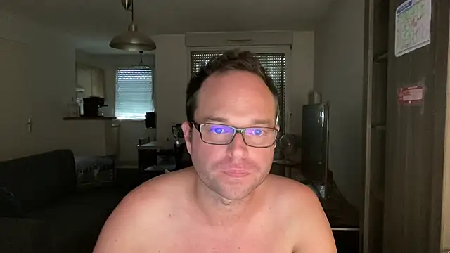 Funnyjul31 online show from September 28, 1:38 pm