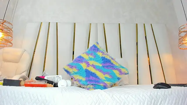 violet gray  online show from July 27, 11:28 am
