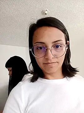 bri ali online show from March 7, 7:49 pm