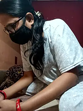 Snapshot of runi31 chatting on April 20, 6:20 pm runi31 online show from April 20, 6:20 pm