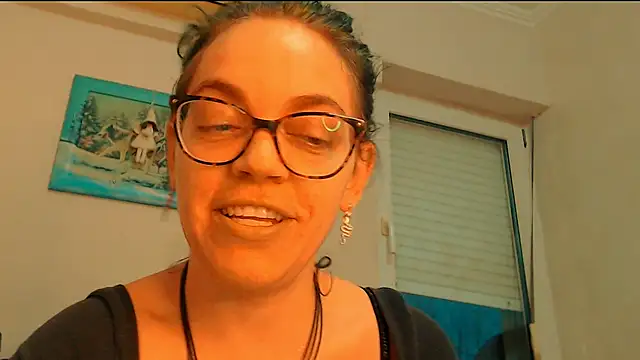 Snapshot of Ju-Hot chatting on March 14, 5:18 pm Ju-Hot online show from March 14, 5:18 pm