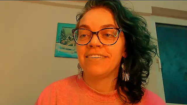 Snapshot of Ju-Hot chatting on March 19, 5:28 pm Ju-Hot online show from March 19, 5:28 pm