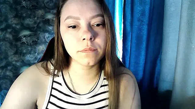 Snapshot of Misssweet_s chatting on April 5, 5:48 am Misssweet s online show from April 5, 5:48 am